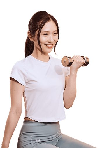 トレーニングをしている女性の画像